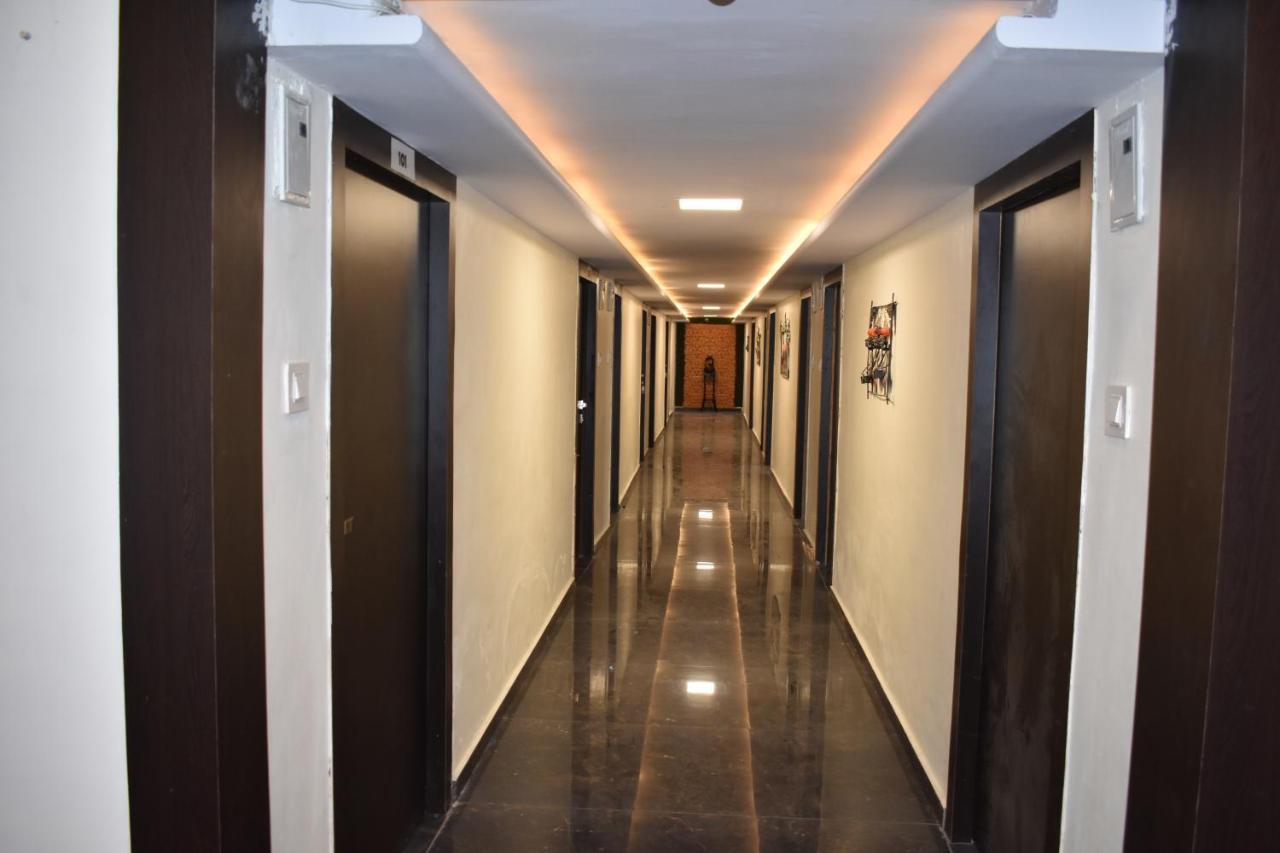 Hotel Shagun Residency Mathura Exterior foto